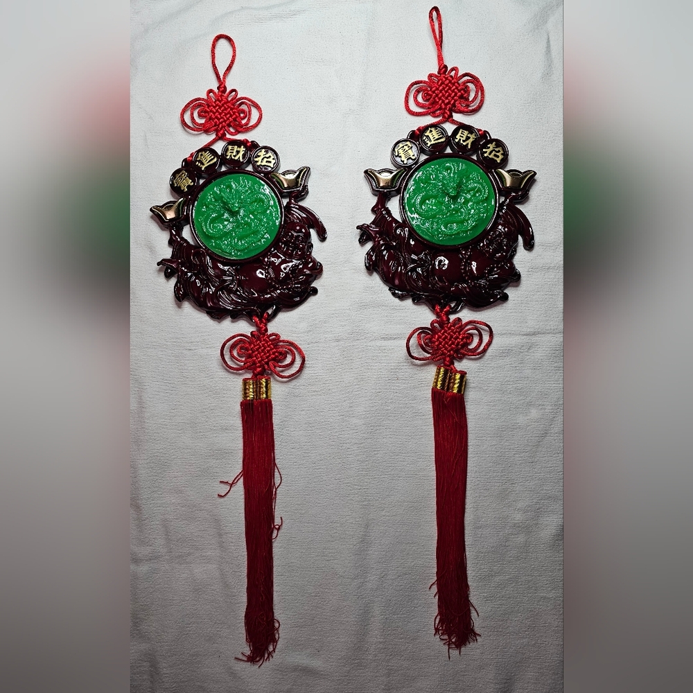 Red and Green Chinese Wall Hanging Decor